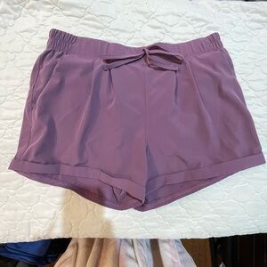 Zyia Summer Shorts Lavender Size M